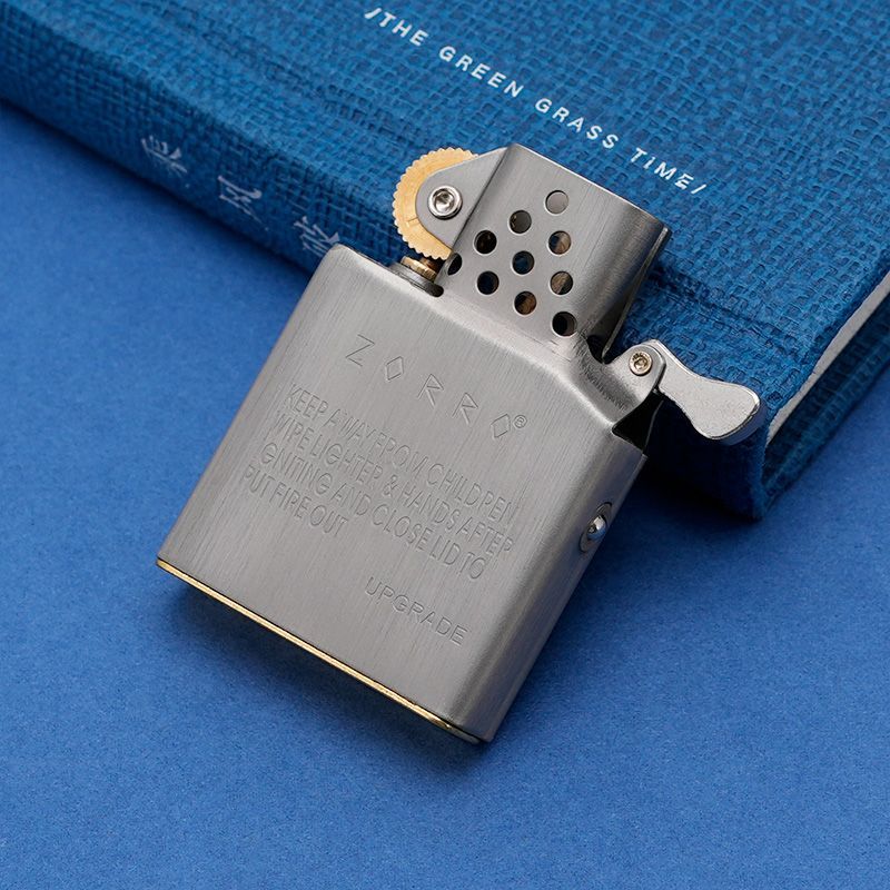 ولاعة زورو من الجيل الثاني مصن - مراجعة Lighter Insert Zippo وسعره
