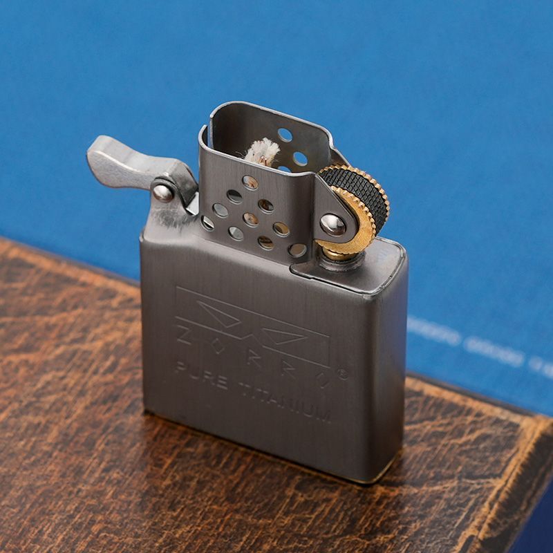 ولاعة زورو من الجيل الثاني مصن - مراجعة Lighter Insert Zippo وسعره