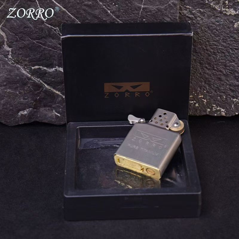 بطانة ZORRO Titanium، حركة مخت - مراجعة Lighter Insert Zippo وسعره