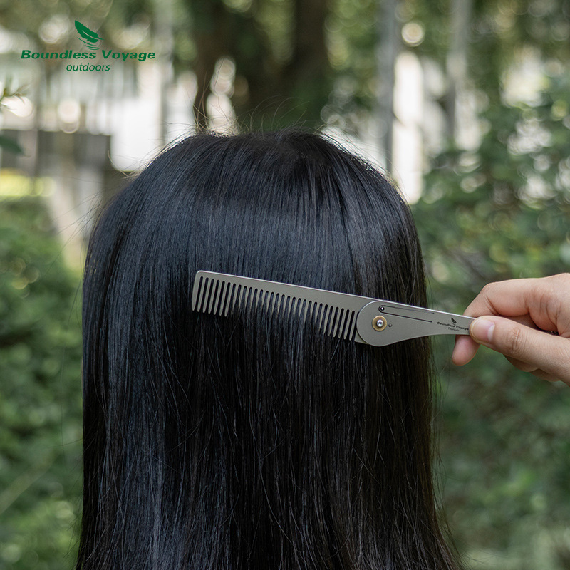 مشط شعر من التيتانيوم النقي، م - مراجعة Comb Pocket Titanium وسعره